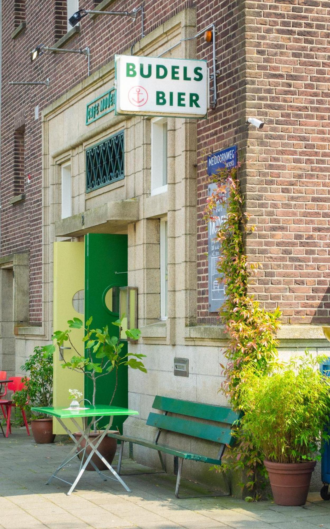 Cafe Modern Hotel Amsterdam Bagian luar foto